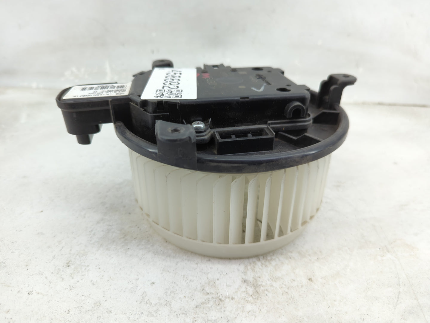 2017 Land Rover Range Rover Sport Heater AC Blower Motor P/N:M5430 Fits OEM Used Auto Parts - Oemusedautoparts1.com