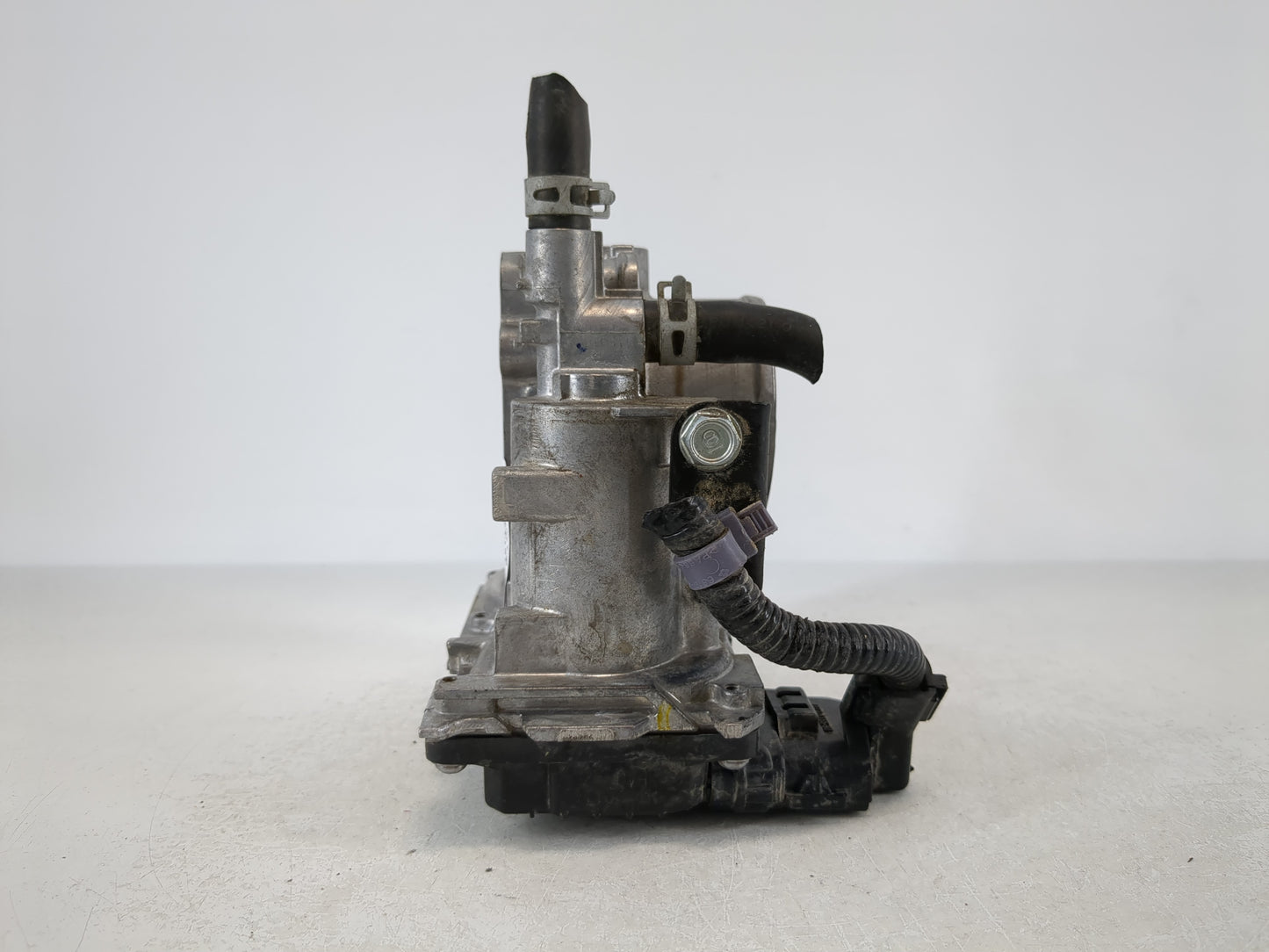 2011-2017 Lexus Ct200h Throttle Body P/N:M20131 GMH1A Fits Fits 2010 2011 2012 2013 2014 2015 2016 2017 2018 2019 2020 2021 