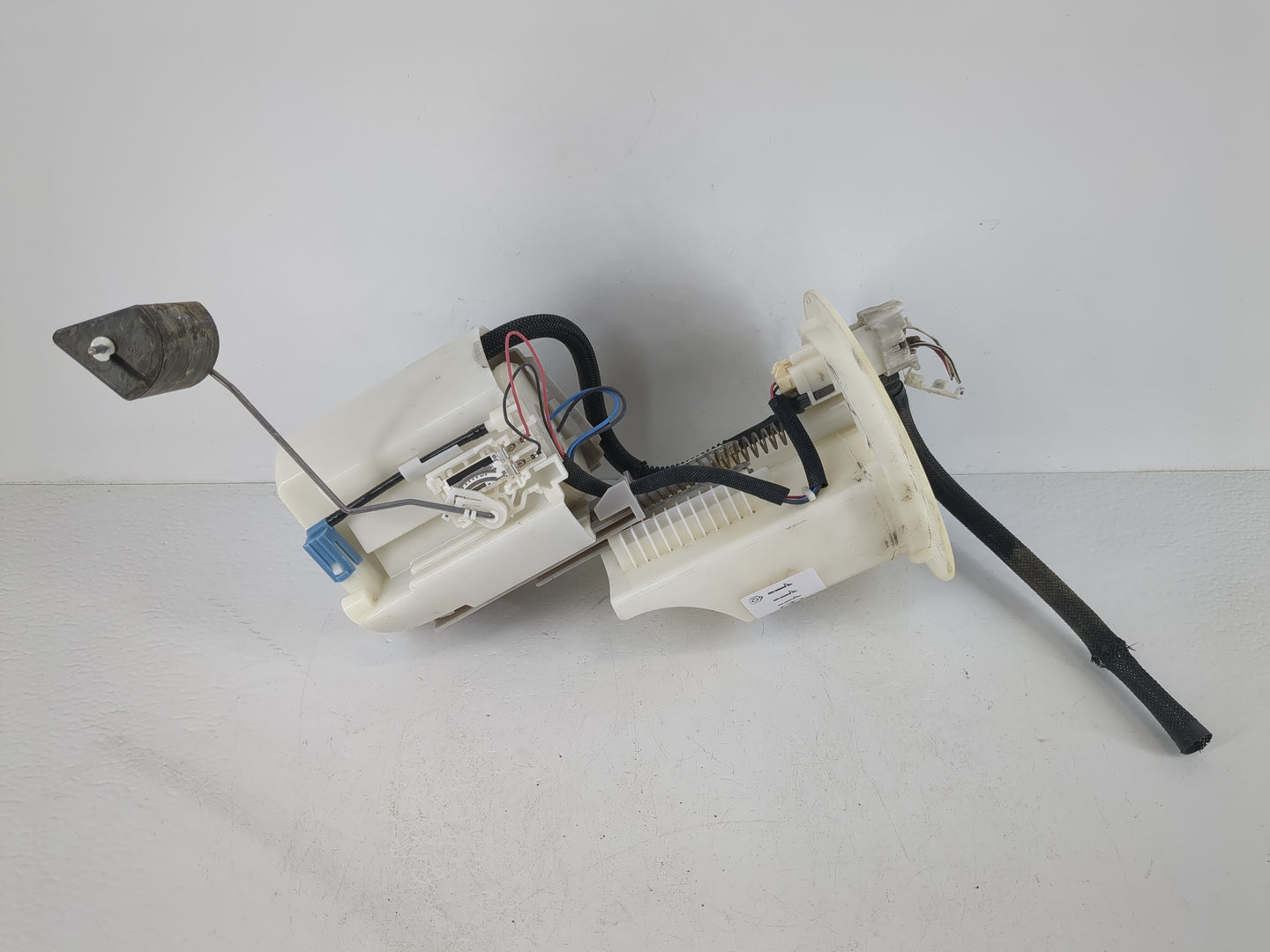 2011-2017 Lexus Ct200h Electrical Gas Fuel Pump Assembly - Oemusedautoparts1.com