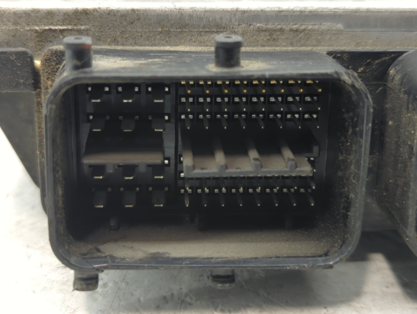 2015-2017 Lexus Ct200h PCM Engine Control Computer ECU ECM PCU OEM P/N:89661-76161 Fits Fits 2015 2016 2017 OEM Used Auto Pa