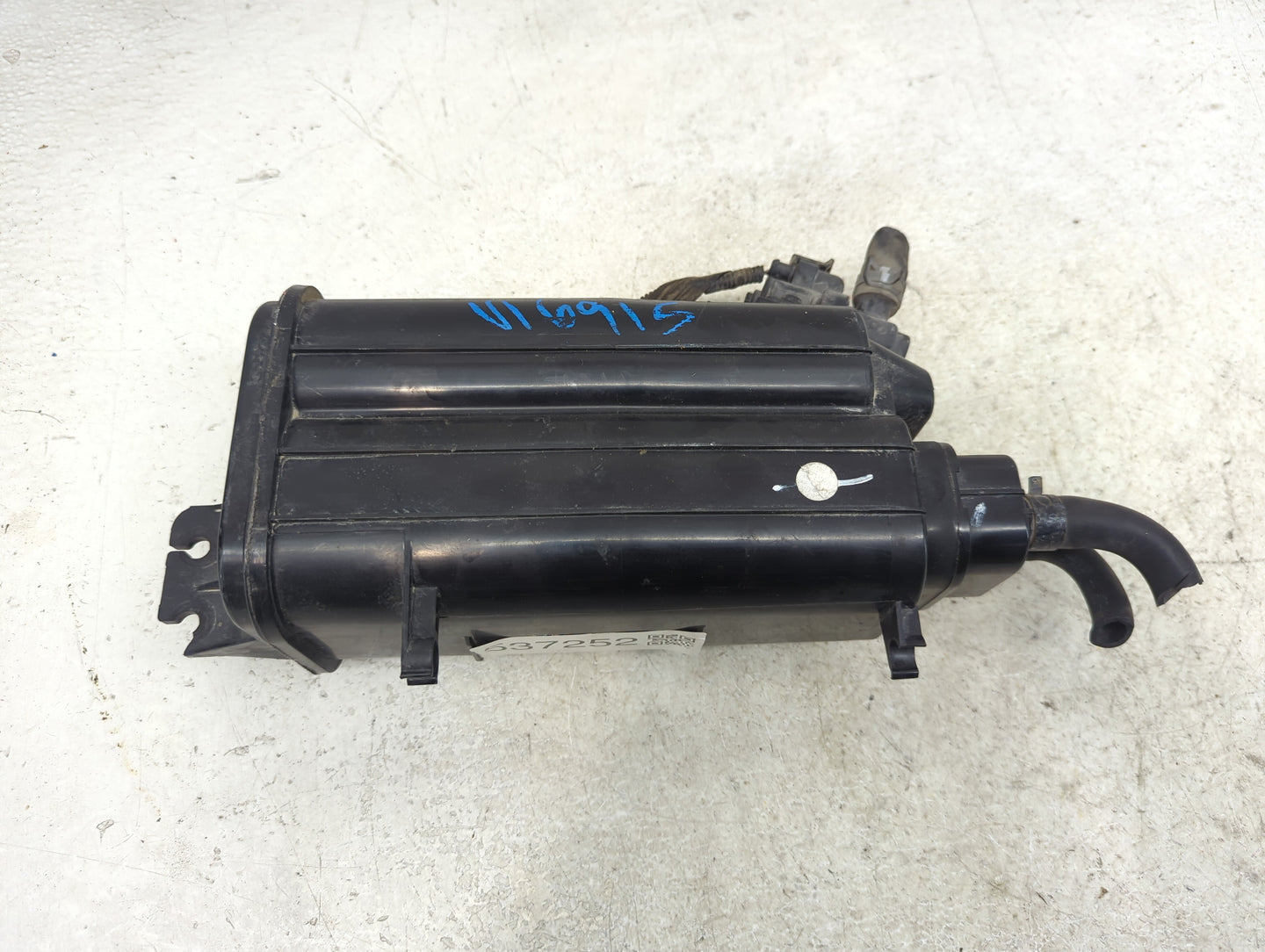 2017 Lexus Es300 Fuel Vapor Charcoal Canister - Oemusedautoparts1.com