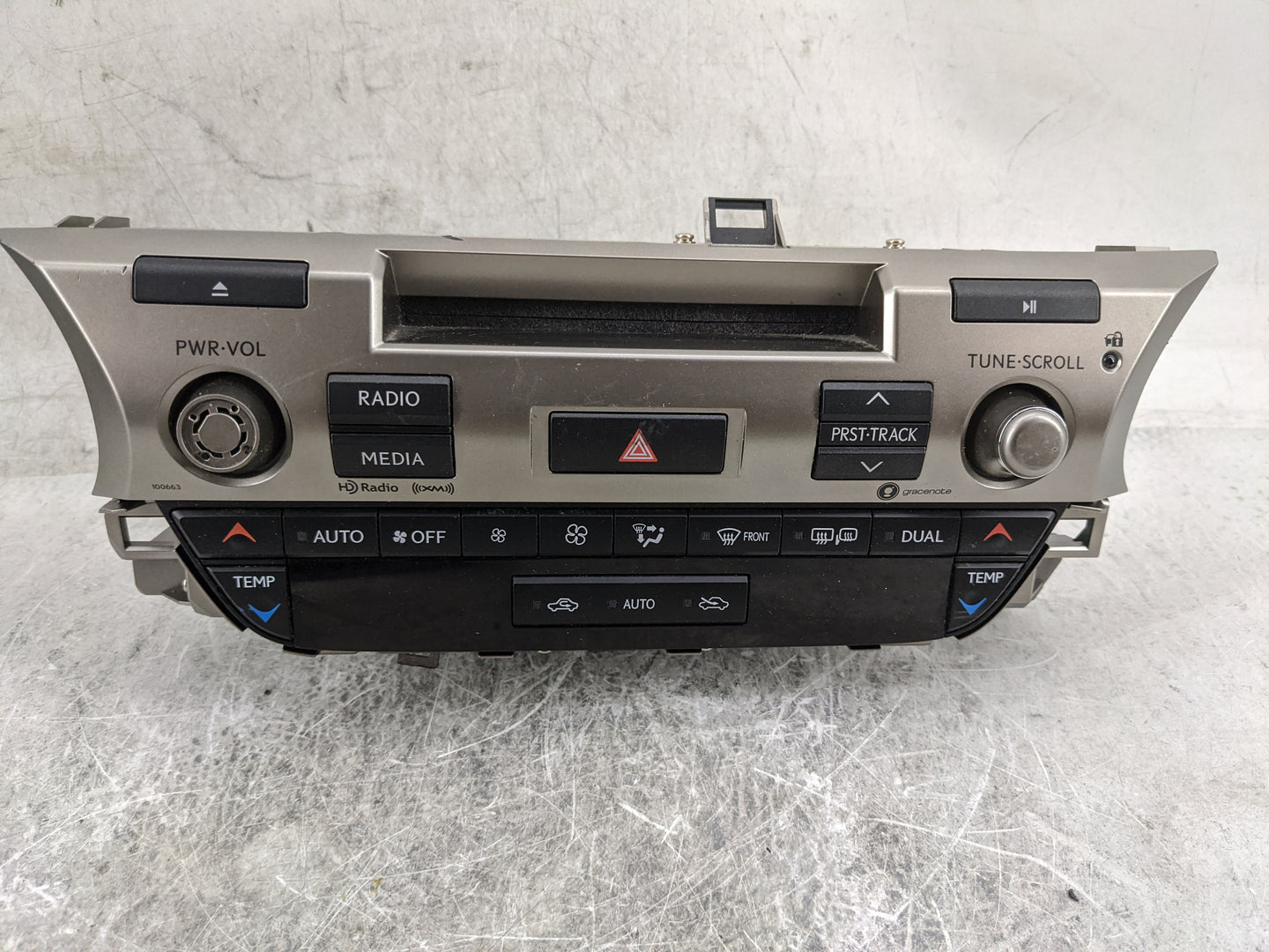2017-2018 Lexus Es350 Radio AM FM Cd Player Receiver Replacement P/N:86140-33730 139000-0950C101 Fits Fits 2017 2018 OEM Use