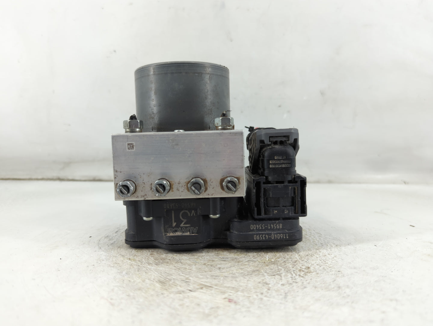 2017 Lexus Is200t ABS Pump Control Module Replacement P/N:89541-53400 116040-43590 Fits OEM Used Auto Parts - Oemusedautopar