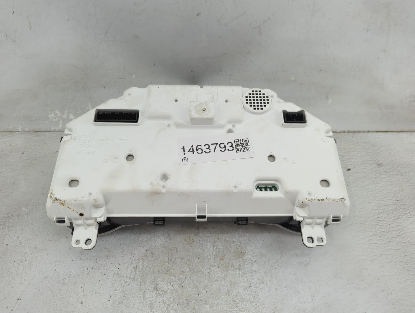 2017 Lexus Is300 Instrument Cluster Speedometer Gauges P/N:83800-53J40 257520-6733 Miles:109K Fits OEM Used Auto Parts - Oem