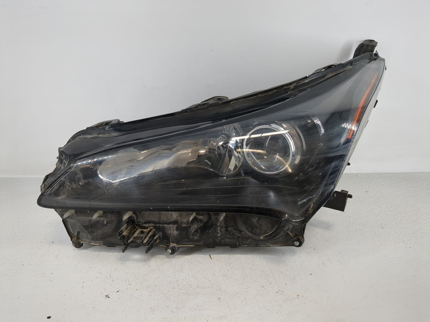 2015-2017 Lexus Nx200t Driver Left Oem Head Light Headlight Lamp - Oemusedautoparts1.com