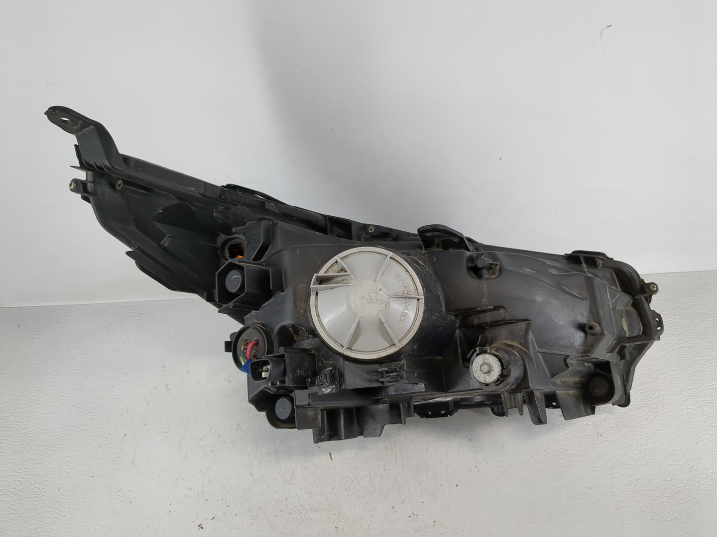 2015-2017 Lexus Nx200t Driver Left Oem Head Light Headlight Lamp - Oemusedautoparts1.com