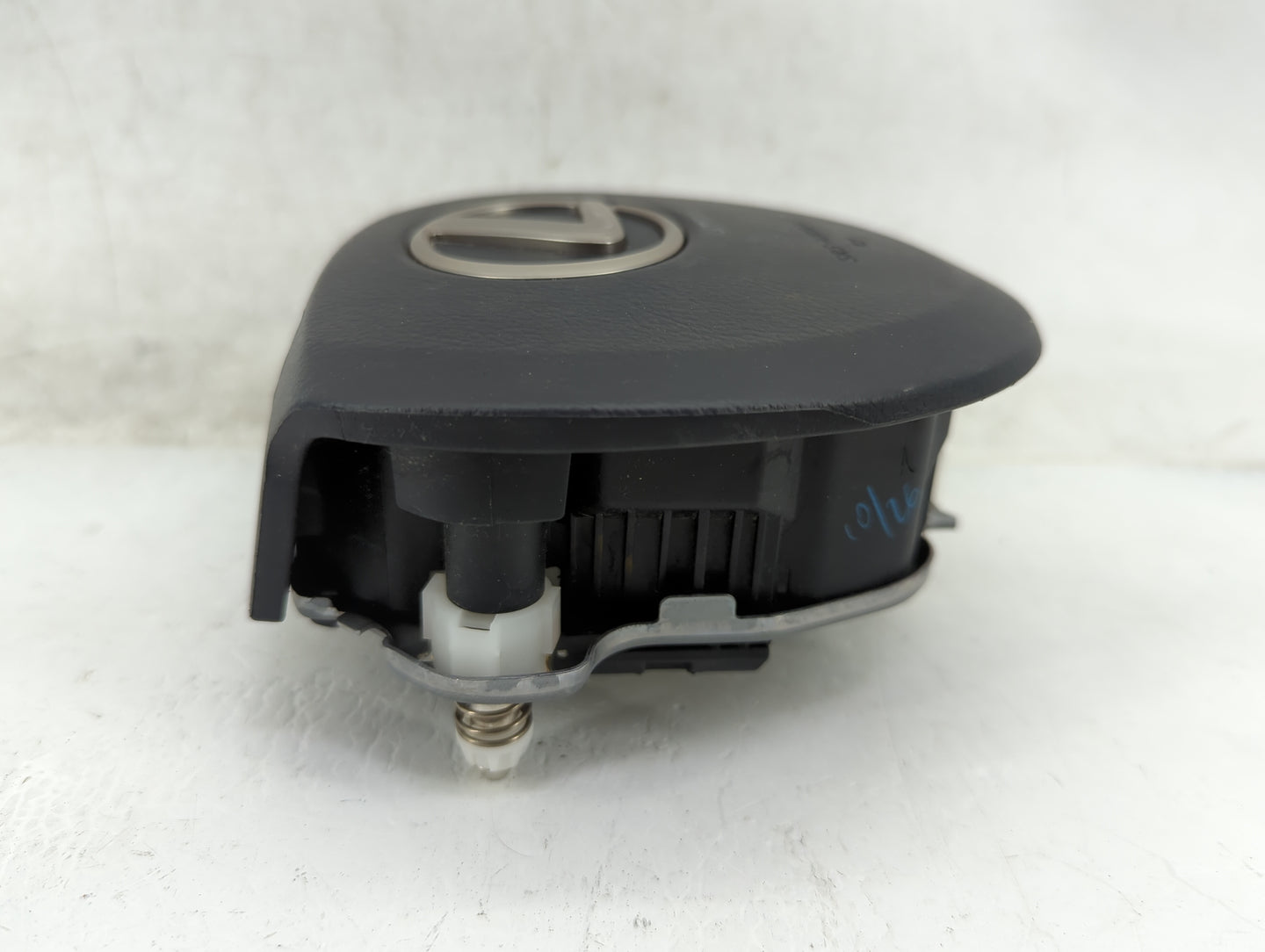2015-2017 Lexus Nx200t Air Bag Driver Left Steering Wheel Mounted P/N:TG10A01003 Fits Fits 2015 2016 2017 2018 2019 2020 202