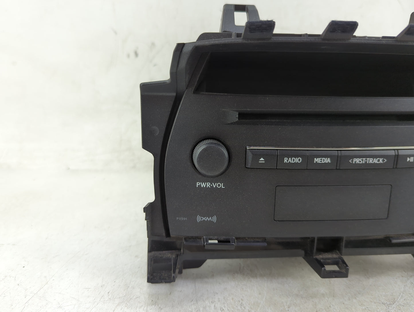 2017 Lexus Nx200t Radio AM FM Cd Player Receiver Replacement P/N:86140-78230 Fits OEM Used Auto Parts - Oemusedautoparts1.co