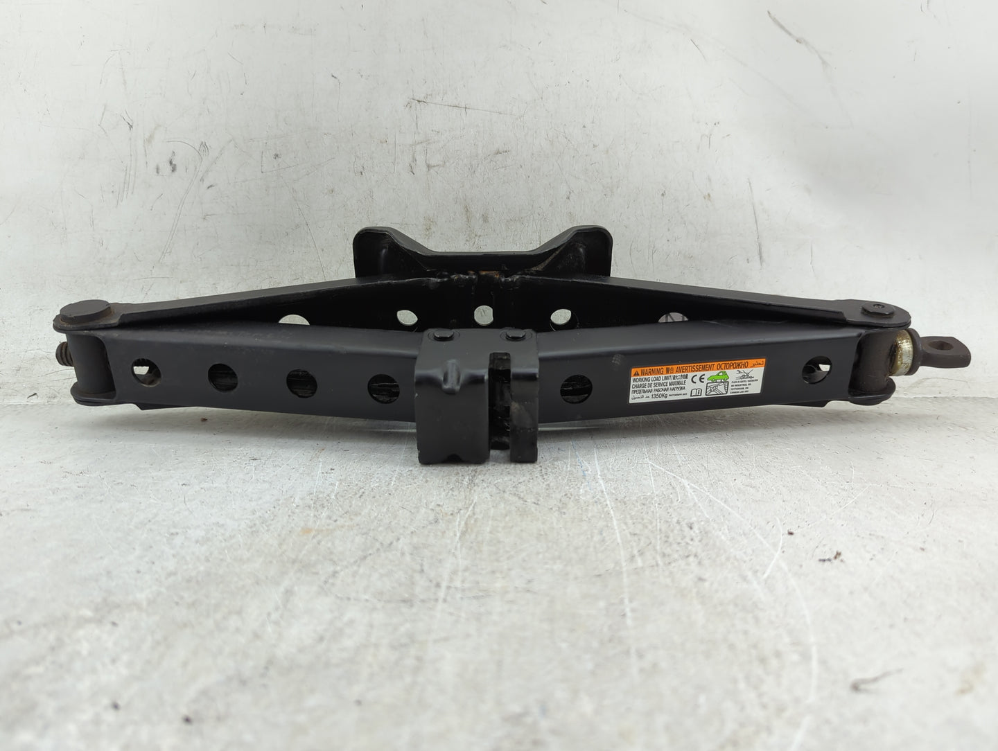 2017 Lexus Nx200t Spare Scissor Car Jack - Oemusedautoparts1.com