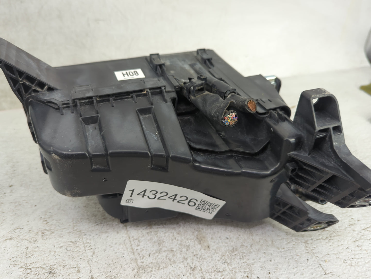 2015-2017 Lexus Nx200t Fusebox Fuse Box Panel Relay Module P/N:82662-78020 Fits Fits 2013 2014 2015 2016 2017 2018 2019 2020