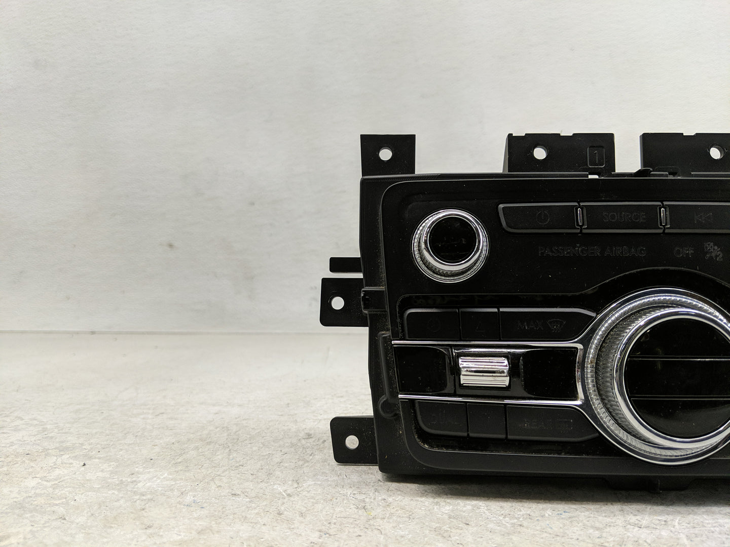 2017 Lincoln Continental Radio Control Panel - Oemusedautoparts1.com