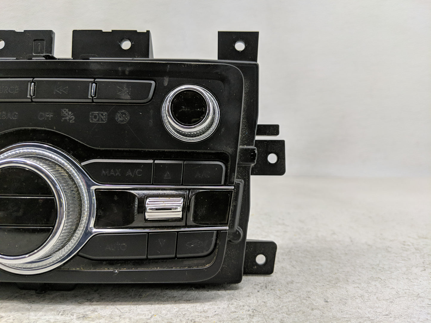 2017 Lincoln Continental Radio Control Panel - Oemusedautoparts1.com