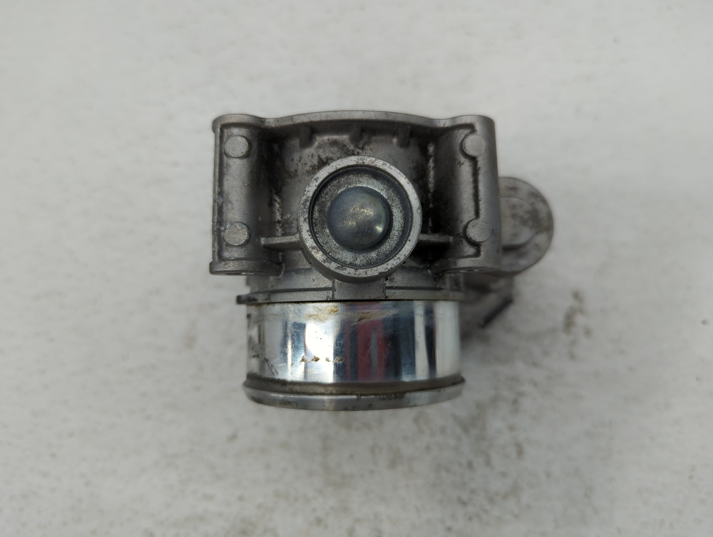 2017 Lincoln Continental Throttle Body P/N:GB8E-9F991-BC GB8E-9F991-BB Fits Fits 2015 2016 2018 2019 2020 OEM Used Auto Part