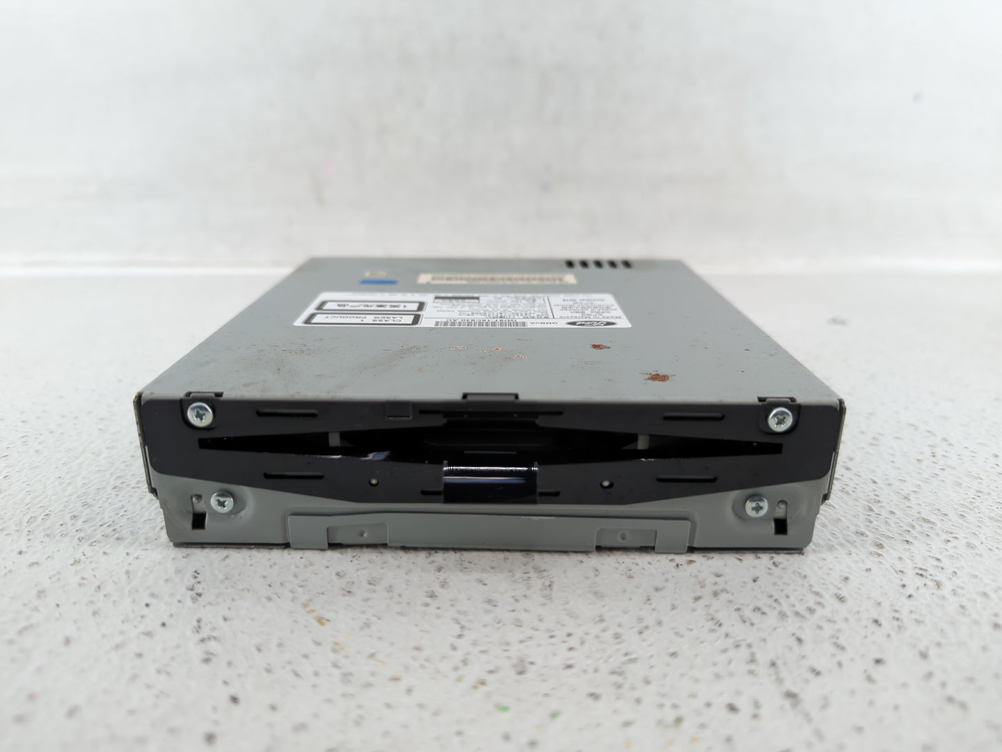 2017 Lincoln Continental Am Fm Cd Player Radio Receiver - Oemusedautoparts1.com