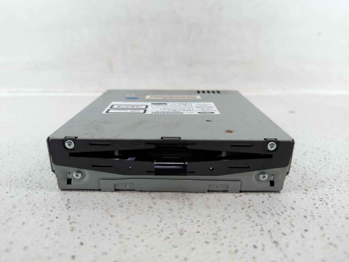 2017 Lincoln Continental Am Fm Cd Player Radio Receiver 510876 - Oemusedautoparts1.com
