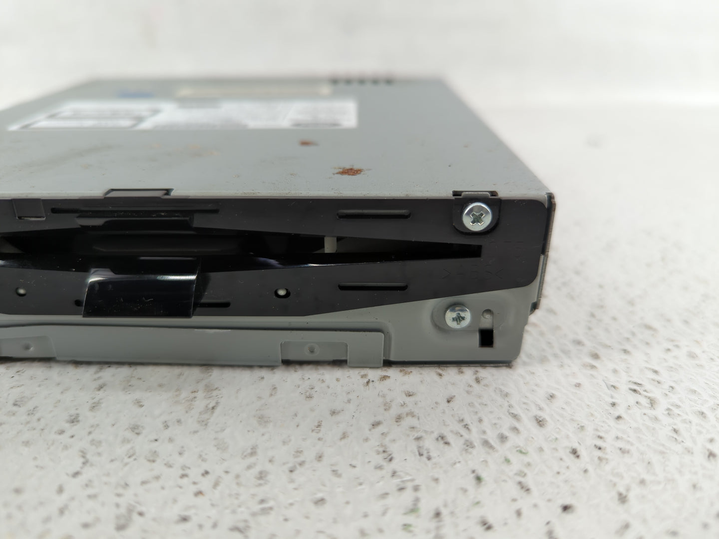 2017 Lincoln Continental Am Fm Cd Player Radio Receiver - Oemusedautoparts1.com