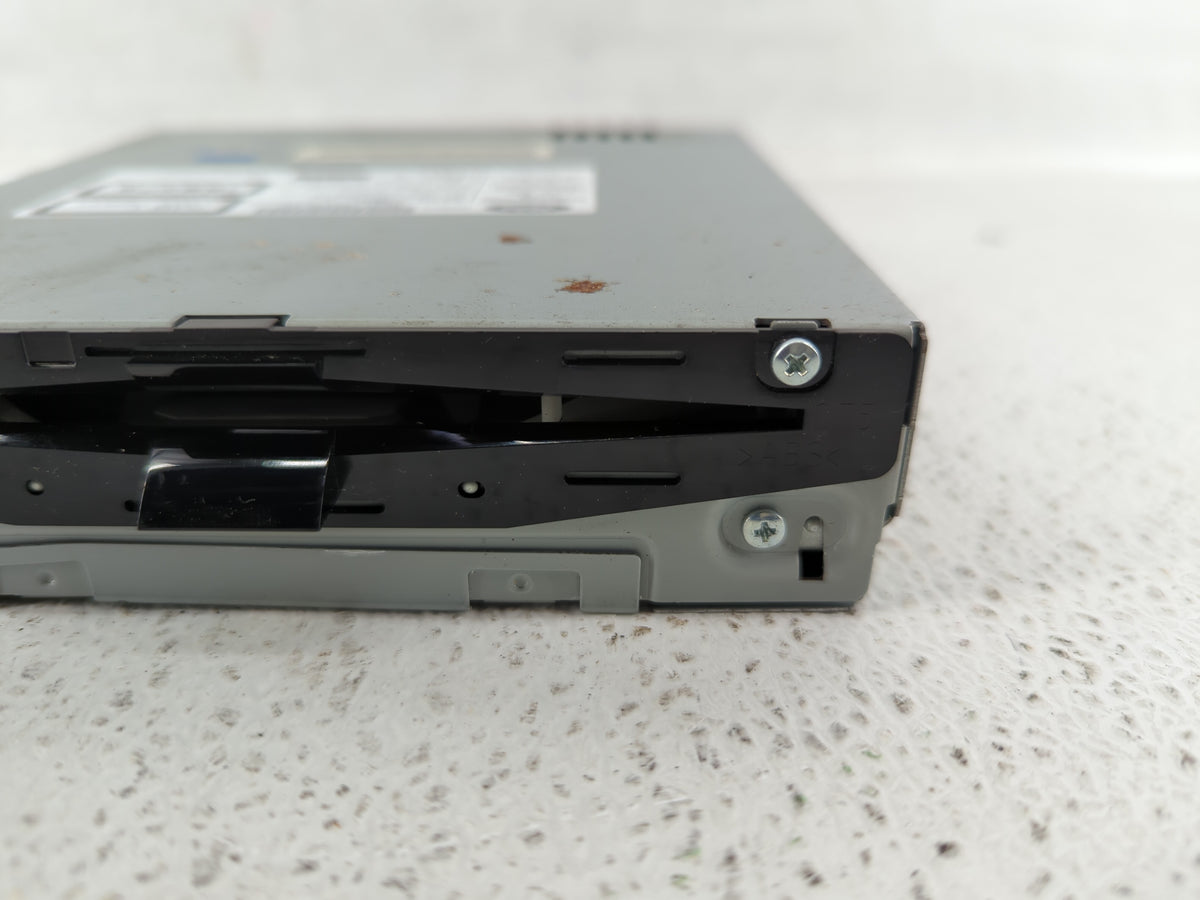2017 Lincoln Continental Am Fm Cd Player Radio Receiver 510876 - Oemusedautoparts1.com