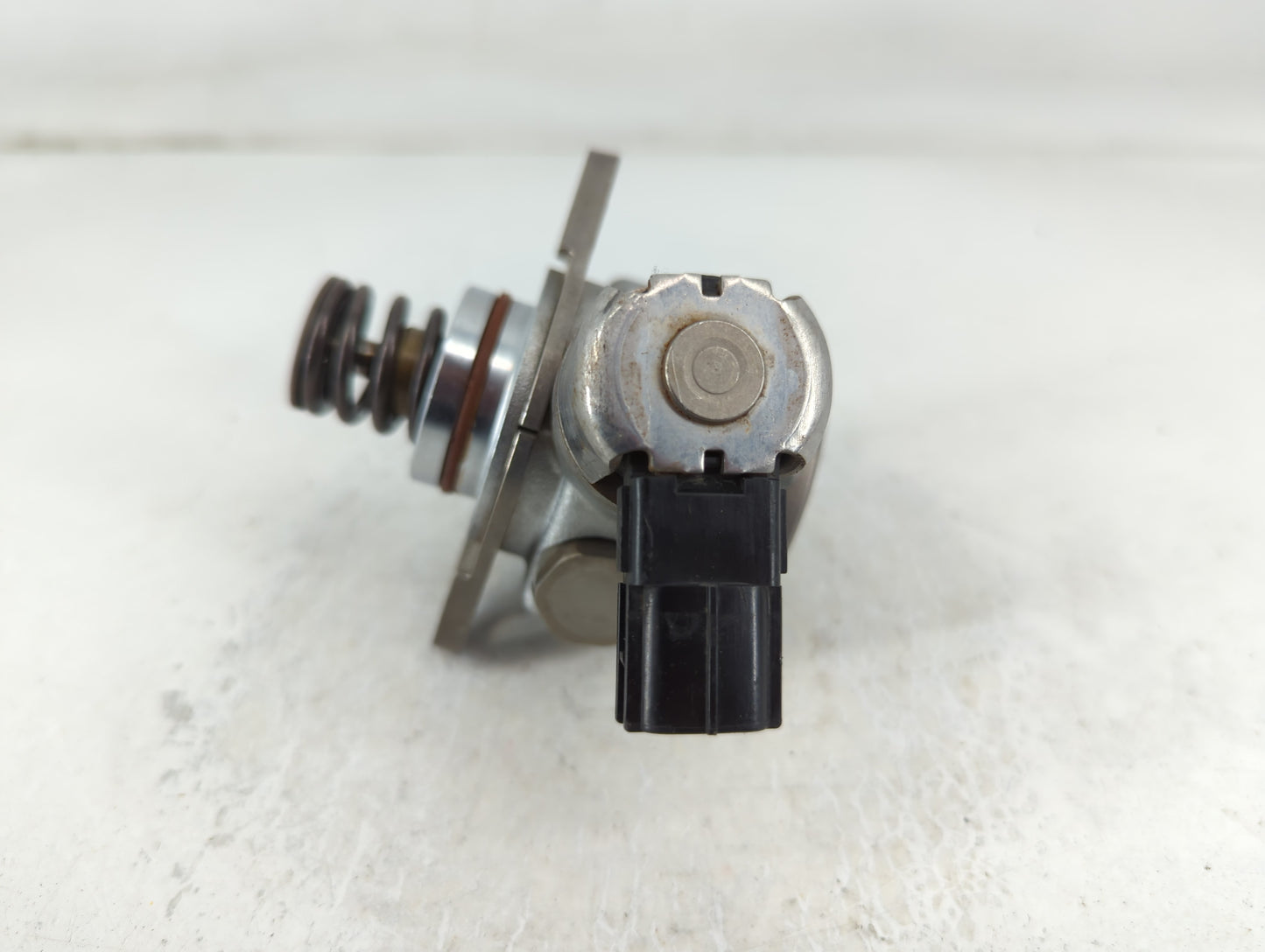 2017 Lincoln Continental Electrical Gas Fuel Pump Assembly - Oemusedautoparts1.com