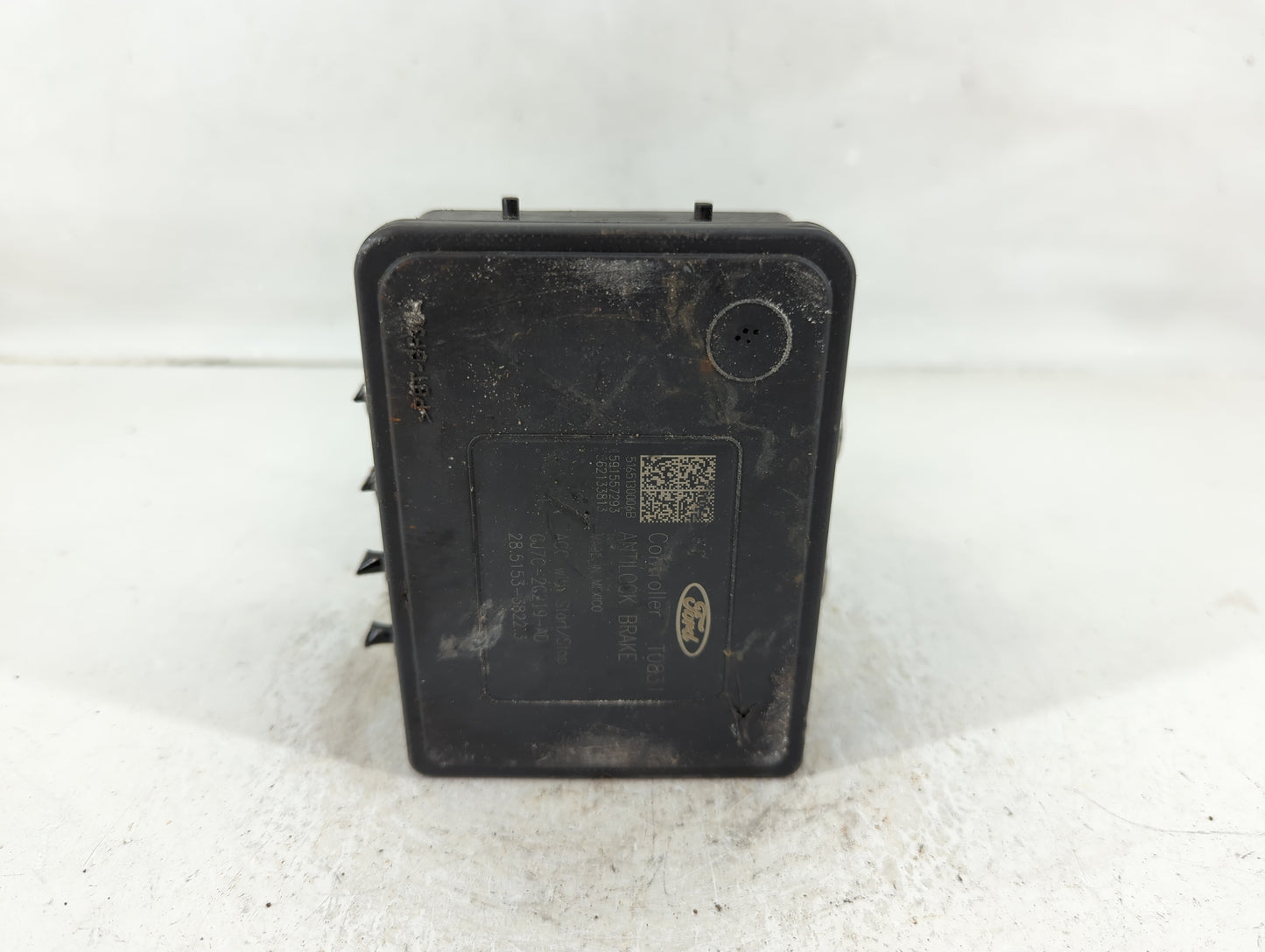 2017 Lincoln Mkc ABS Pump Control Module Replacement P/N:GJ7C-2C405-AD Fits OEM Used Auto Parts - Oemusedautoparts1.com