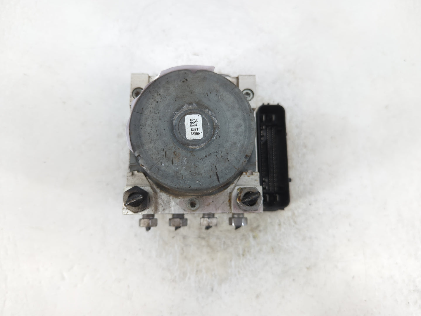 2017-2018 Lincoln Mkc ABS Pump Control Module Replacement P/N:GJ7C-2C405-AE Fits Fits 2017 2018 OEM Used Auto Parts - Oemuse