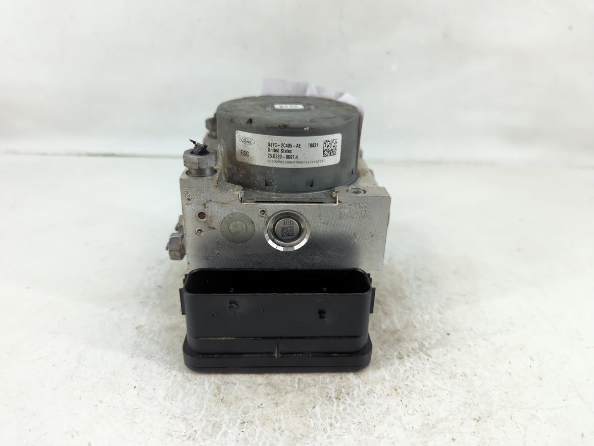 2017-2018 Lincoln Mkc Anti-Lock Brake ABS Pump Module Actuator OEM P/N:GJ7C-2C405-AE Fits Fits 2017 2018 OEM Used Auto Parts