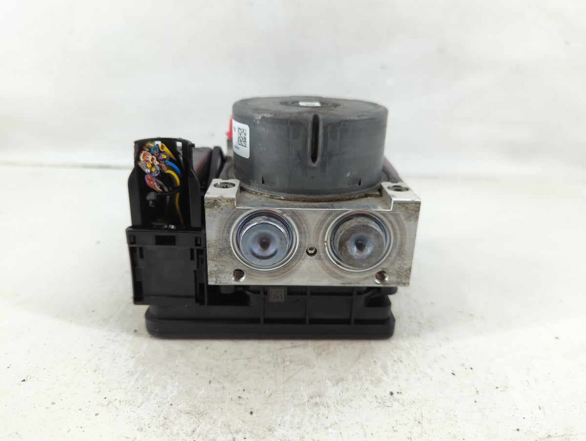 2017 Lincoln Mkc Anti-Lock Brake ABS Pump Module Actuator OEM P/N:GJ7C-2C405-AD Fits OEM Used Auto Parts - Oemusedautoparts1