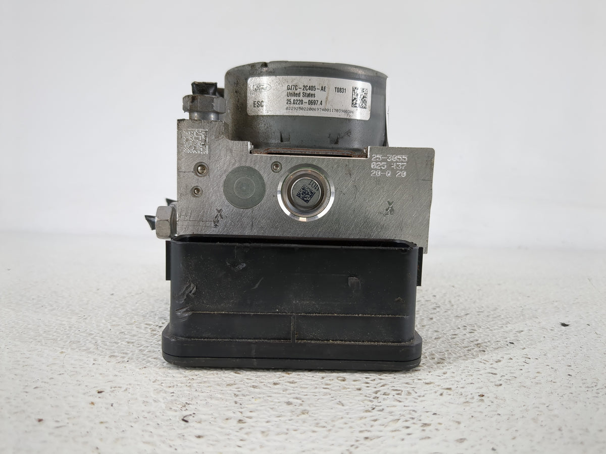 2017 Lincoln Mkc Anti-Lock Brake ABS Pump Module Actuator OEM P/N:GJ7C-2C405-AE Fits OEM Used Auto Parts - Oemusedautoparts1