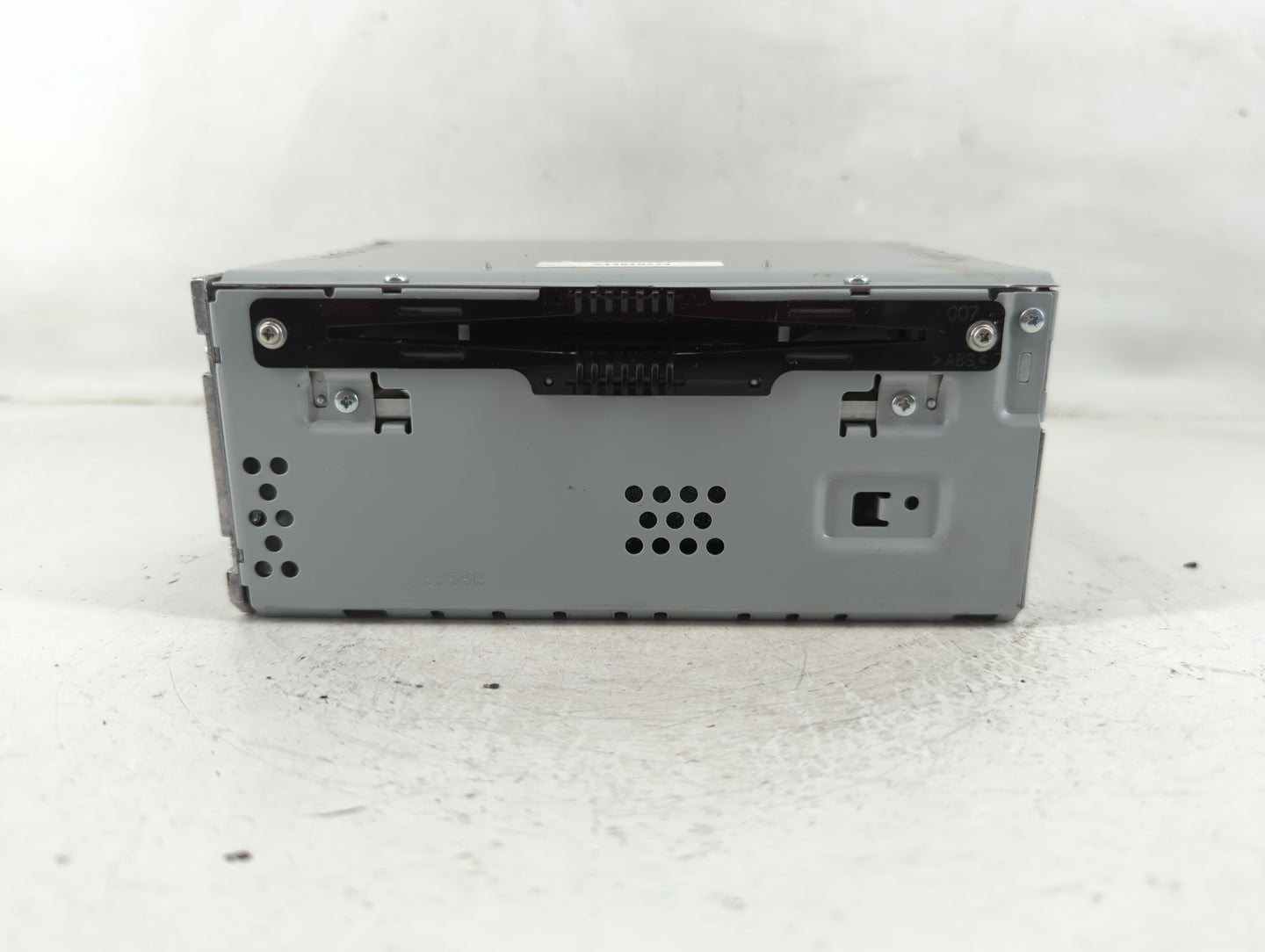 2017-2019 Lincoln Mkc Radio AM FM Cd Player Receiver Replacement Fits Fits 2017 2018 2019 OEM Used Auto Parts - Oemusedautop