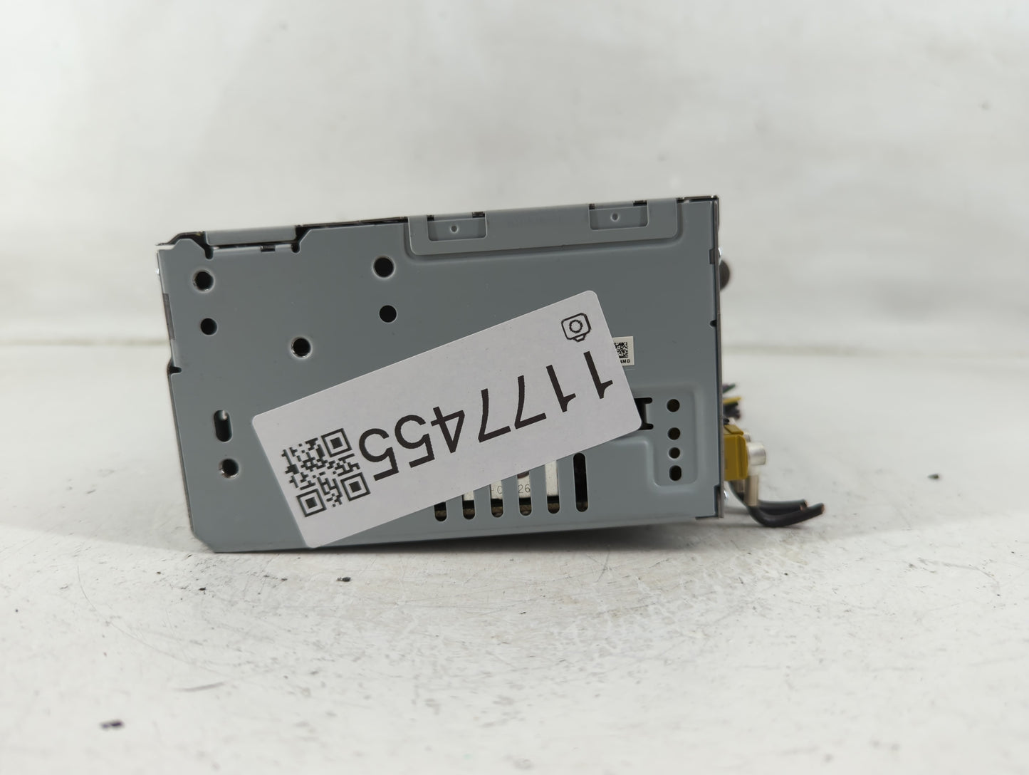 2017-2019 Lincoln Mkc Radio AM FM Cd Player Receiver Replacement Fits Fits 2017 2018 2019 OEM Used Auto Parts - Oemusedautop