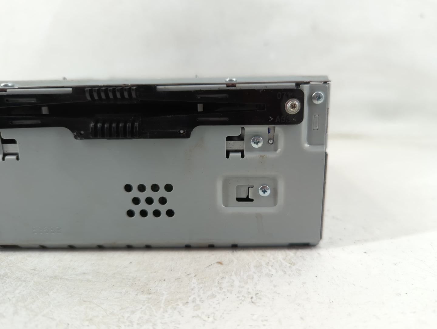 2017-2019 Lincoln Mkc Radio AM FM Cd Player Receiver Replacement Fits Fits 2017 2018 2019 OEM Used Auto Parts - Oemusedautop