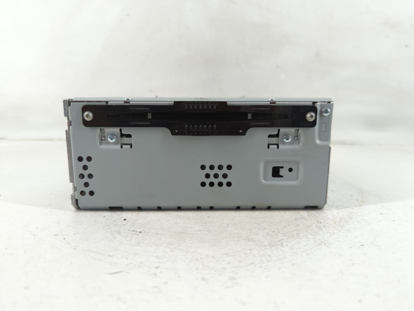 2017-2019 Lincoln Mkc Radio AM FM Cd Player Receiver Replacement Fits Fits 2017 2018 2019 OEM Used Auto Parts - Oemusedautop