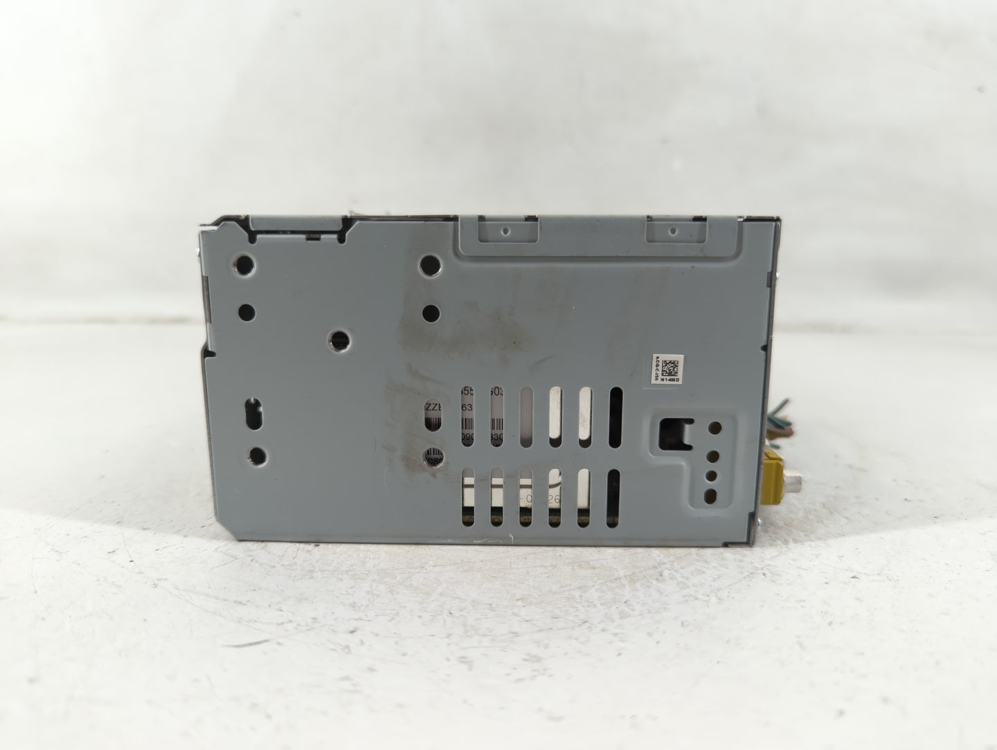 2017-2019 Lincoln Mkc Radio AM FM Cd Player Receiver Replacement Fits Fits 2017 2018 2019 OEM Used Auto Parts - Oemusedautop