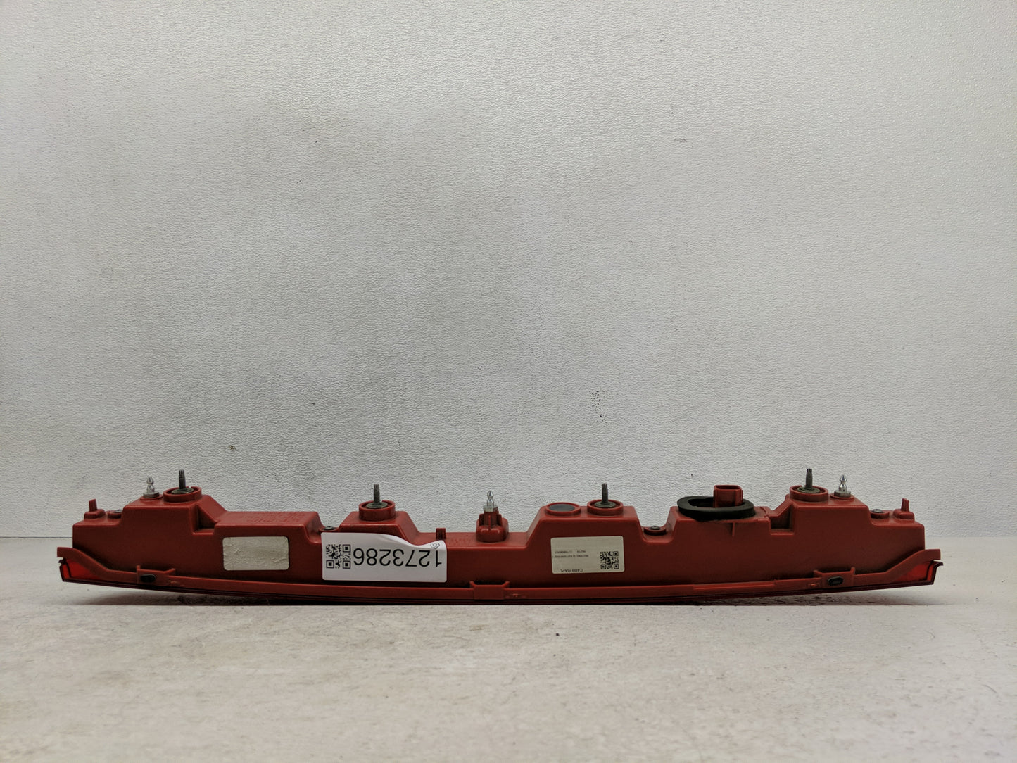 2015-2019 Lincoln Mkc Tail Light Assembly Driver Left OEM P/N:80216V2 Fits Fits 2015 2016 2017 2018 2019 OEM Used Auto Parts