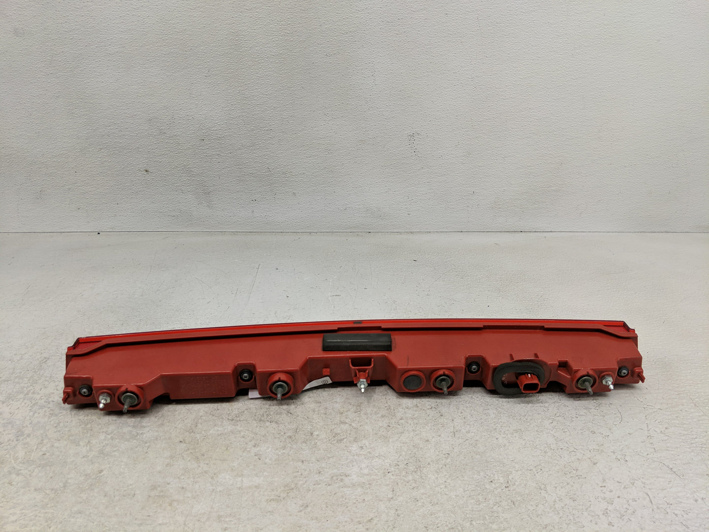 2015-2019 Lincoln Mkc Tail Light Assembly Driver Left OEM P/N:80216V2 Fits Fits 2015 2016 2017 2018 2019 OEM Used Auto Parts