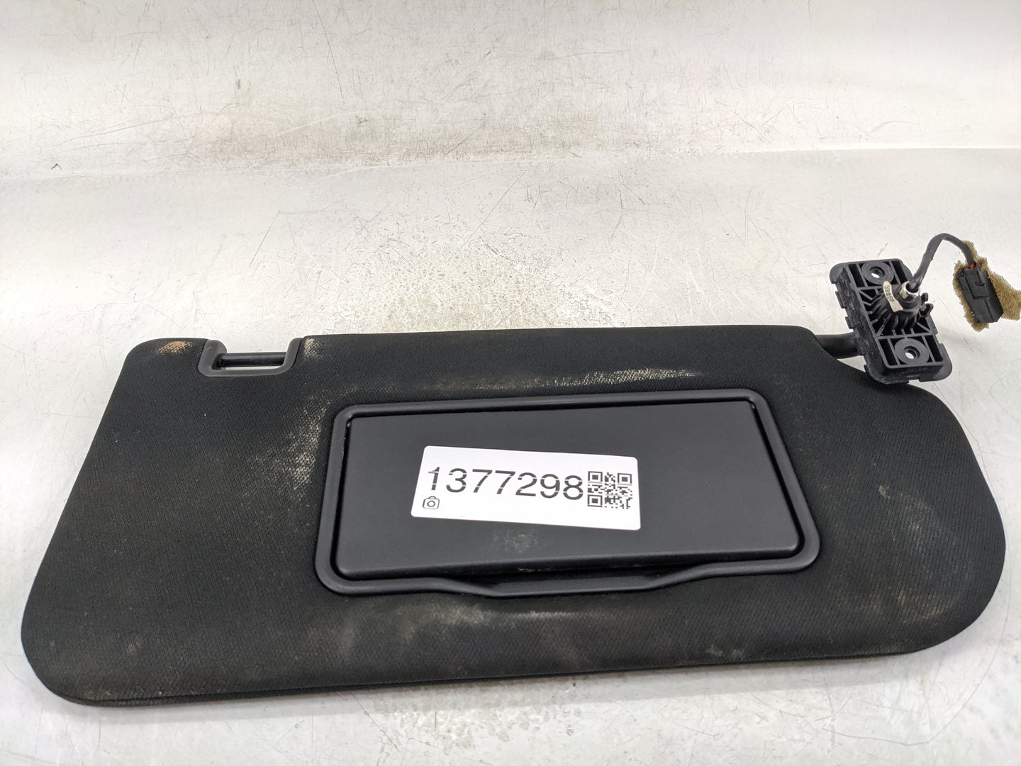 2015-2019 Lincoln Mkc Sun Visor Shade Replacement Passenger Right Mirror Fits Fits 2015 2016 2017 2018 2019 OEM Used Auto Pa