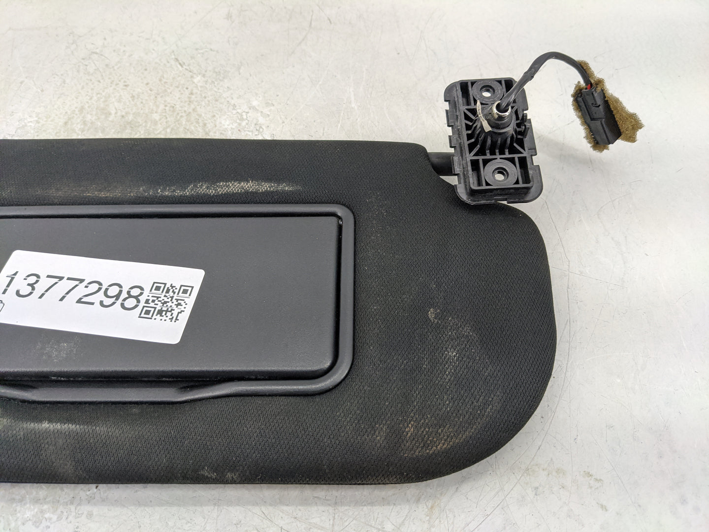 2015-2019 Lincoln Mkc Sun Visor Shade Replacement Passenger Right Mirror Fits Fits 2015 2016 2017 2018 2019 OEM Used Auto Pa