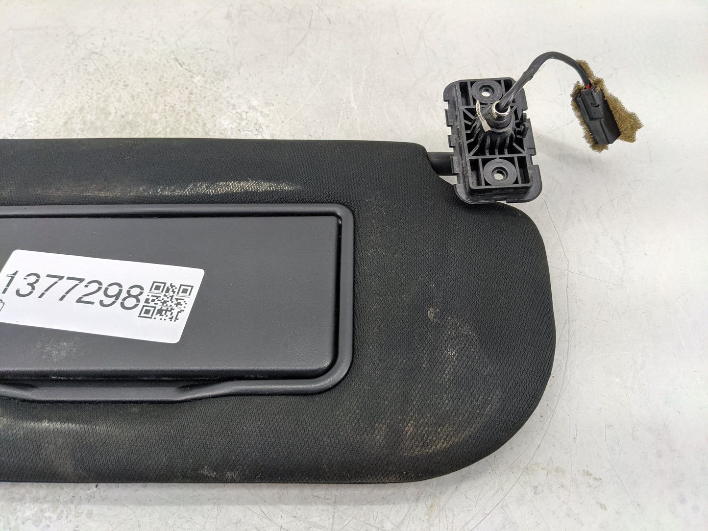 2015-2019 Lincoln Mkc Sun Visor Shade Replacement Passenger Right Mirror Fits Fits 2015 2016 2017 2018 2019 OEM Used Auto Pa