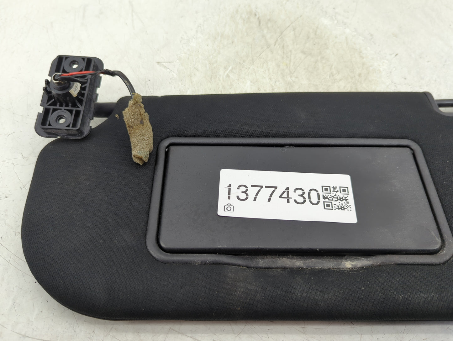 2015-2019 Lincoln Mkc Sun Visor Shade Replacement Driver Left Mirror Fits Fits 2015 2016 2017 2018 2019 OEM Used Auto Parts 