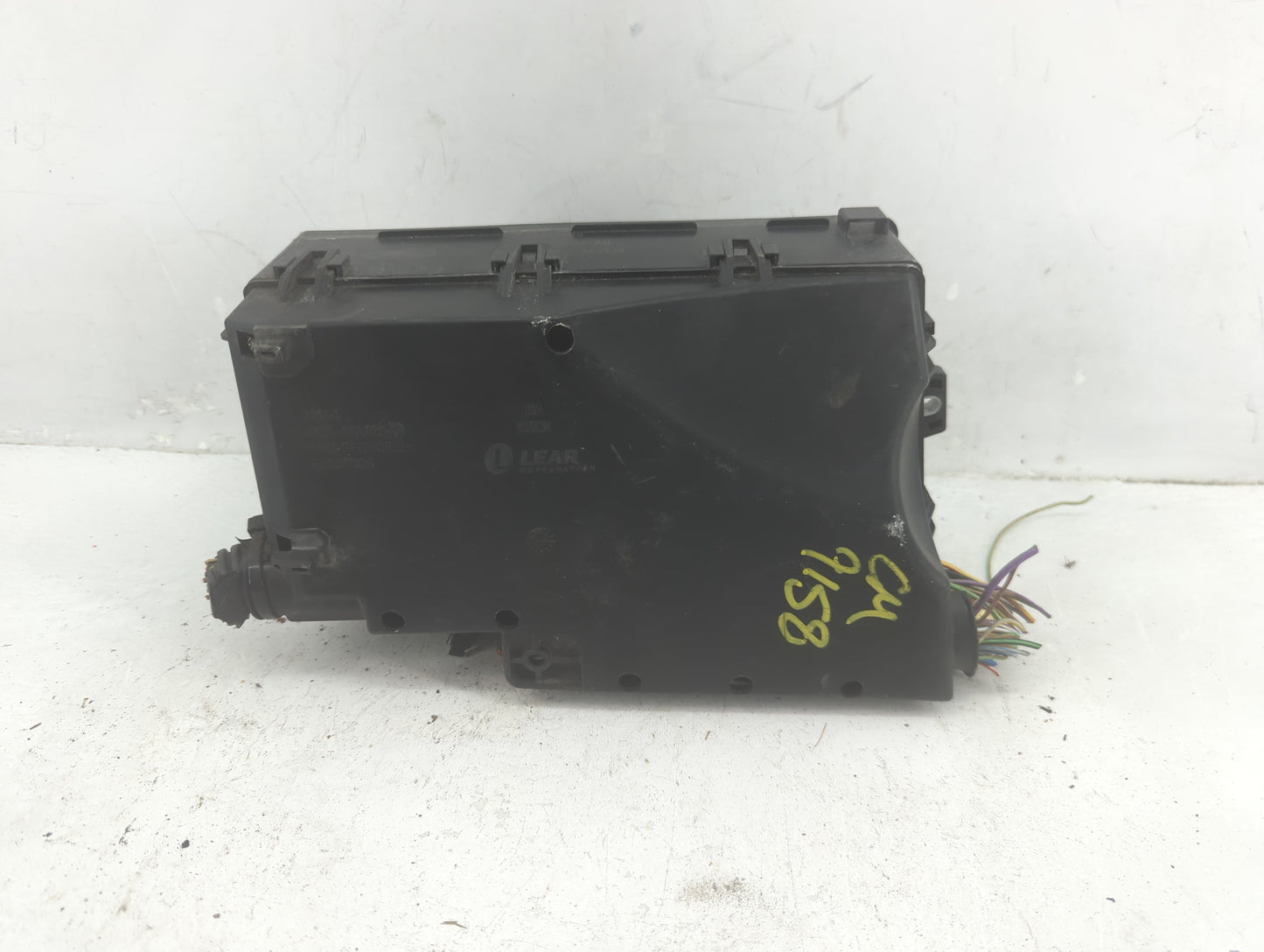 2017 Lincoln Mkc Fusebox Fuse Box Panel Relay Module P/N:21090 000 001 Fits OEM Used Auto Parts - Oemusedautoparts1.com