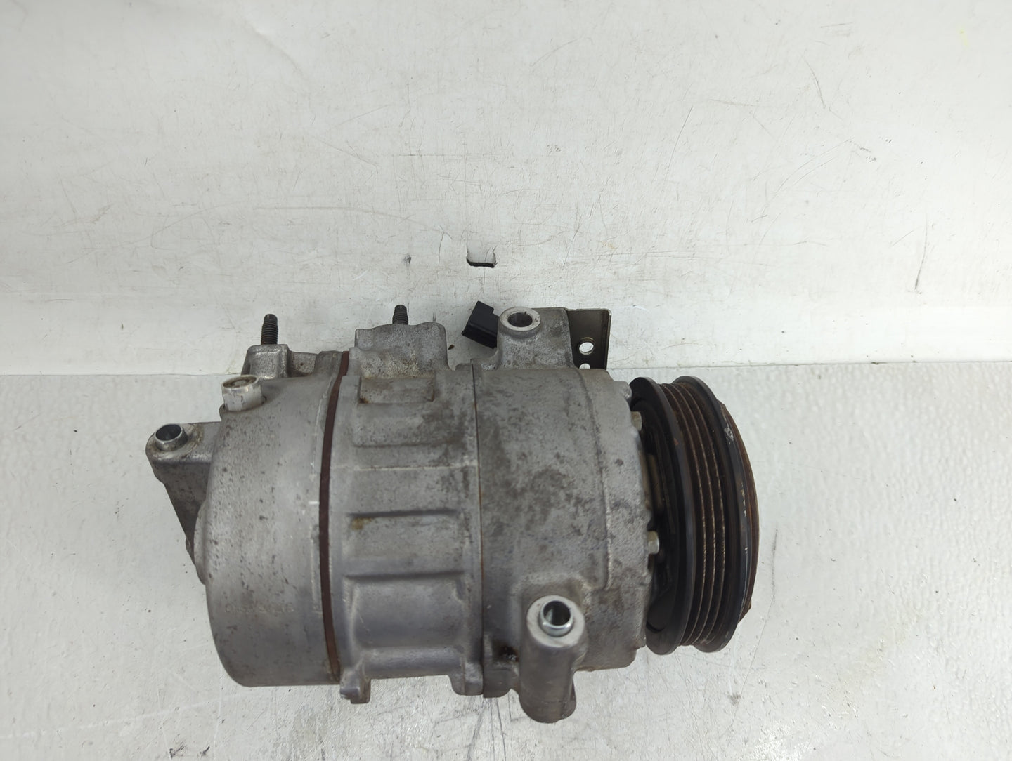 2017-2019 Lincoln Mkc Air Conditioning A/c Ac Compressor Oem - Oemusedautoparts1.com