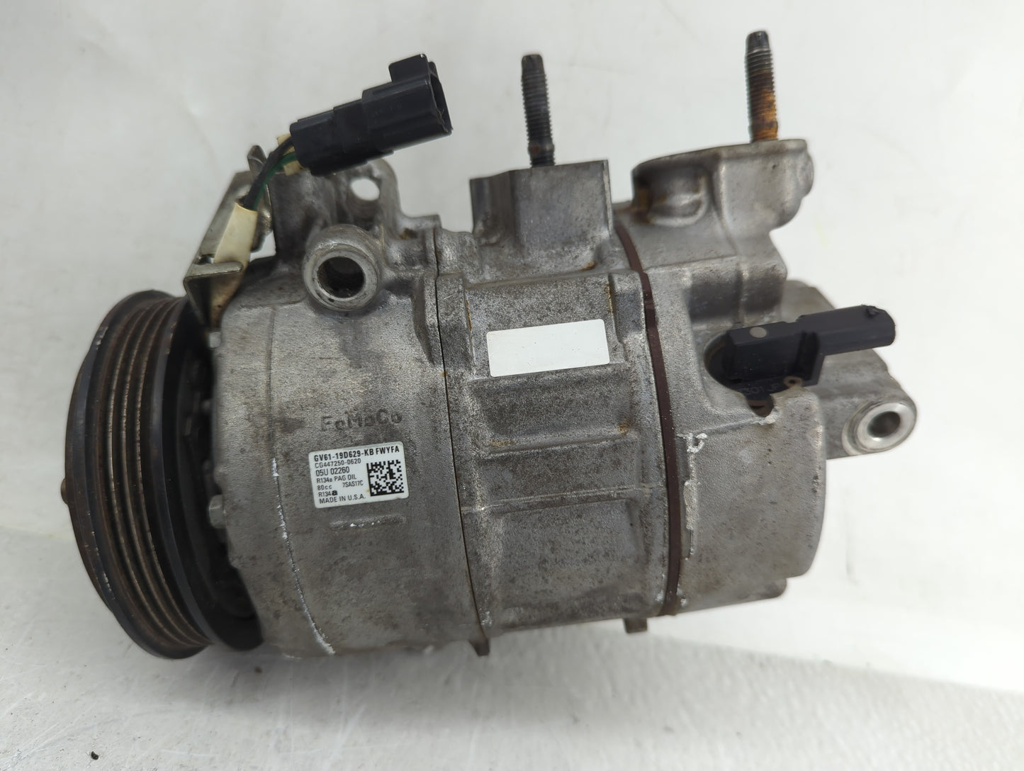 2017-2019 Lincoln Mkc Air Conditioning A/c Ac Compressor Oem - Oemusedautoparts1.com