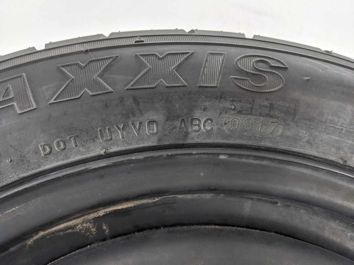 2015-2019 Lincoln Mkc Spare Donut Tire Wheel Rim Oem 1420804 - Oemusedautoparts1.com