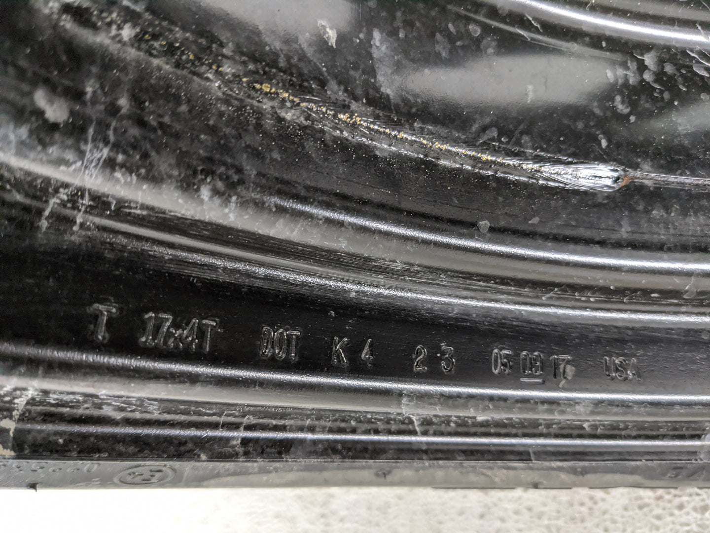 2015-2019 Lincoln Mkc Spare Donut Tire Wheel Rim Oem 1420804 - Oemusedautoparts1.com