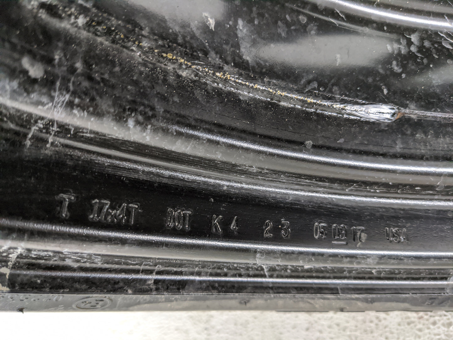 2015-2019 Lincoln Mkc Spare Donut Tire Wheel Rim Oem 1420804 - Oemusedautoparts1.com
