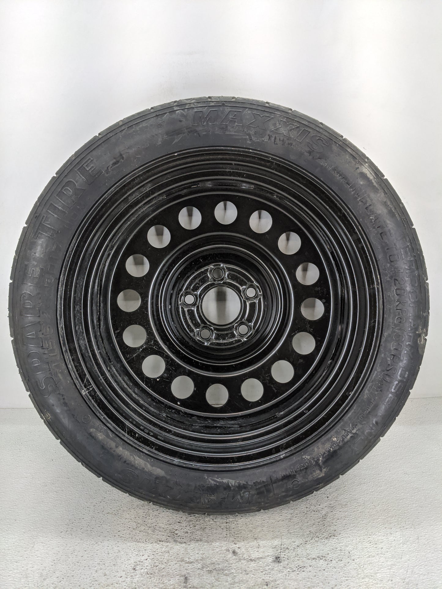 2015-2019 Lincoln Mkc Spare Donut Tire Wheel Rim Oem 1420804 - Oemusedautoparts1.com