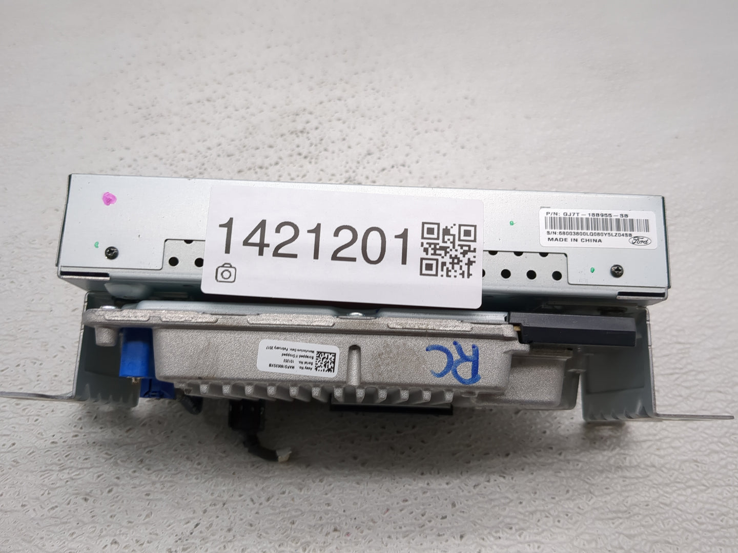 2016-2019 Lincoln Mkc Information Display Screen - Oemusedautoparts1.com