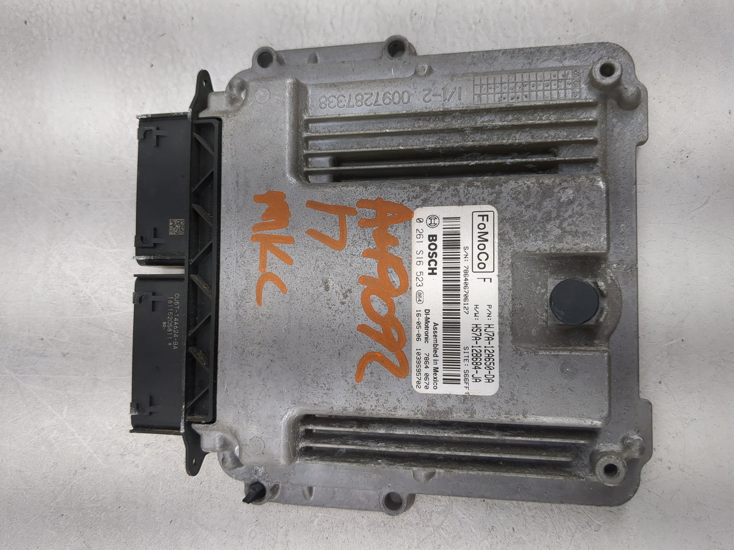 2017 Lincoln Mkc PCM Engine Control Computer ECU ECM PCU OEM P/N:HJ7A-12A650-DA HS7A-12B684-JA, 0261S16523 Fits OEM Used Aut