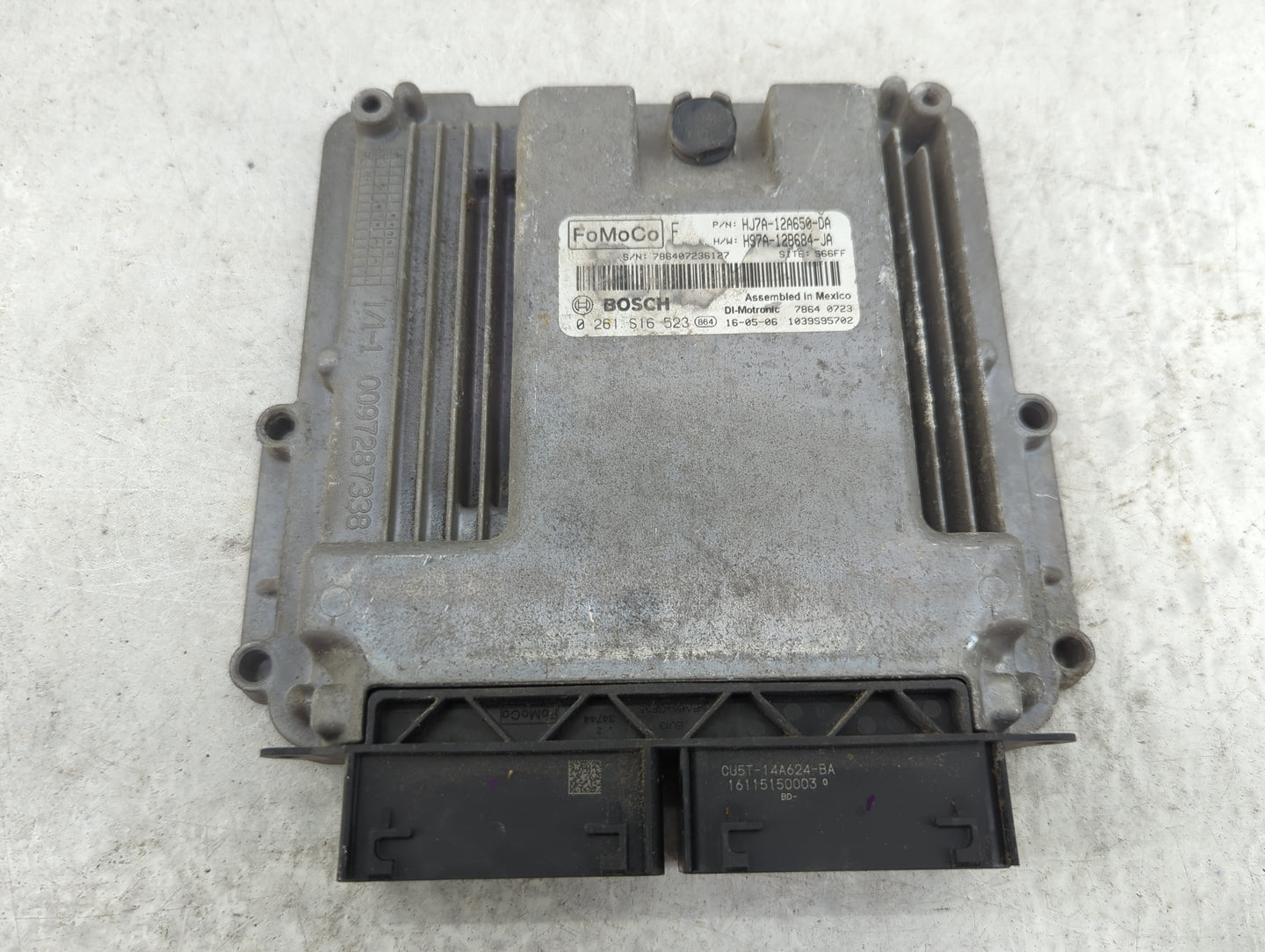 2017 Lincoln Mkc PCM Engine Control Computer ECU ECM PCU OEM P/N:HJ7A-12A650-DA HJ7A-12B684-JA Fits Fits 2015 2016 2018 2019