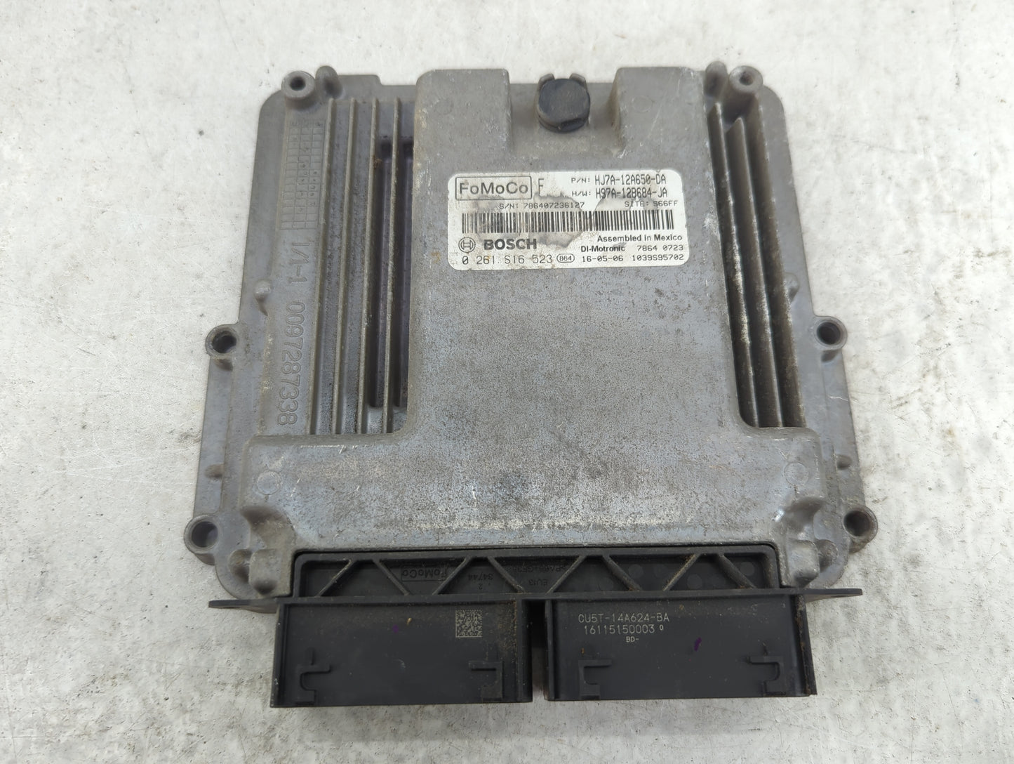 2017 Lincoln Mkc PCM Engine Control Computer ECU ECM PCU OEM P/N:HJ7A-12A650-DA HJ7A-12B684-JA Fits Fits 2015 2016 2018 2019