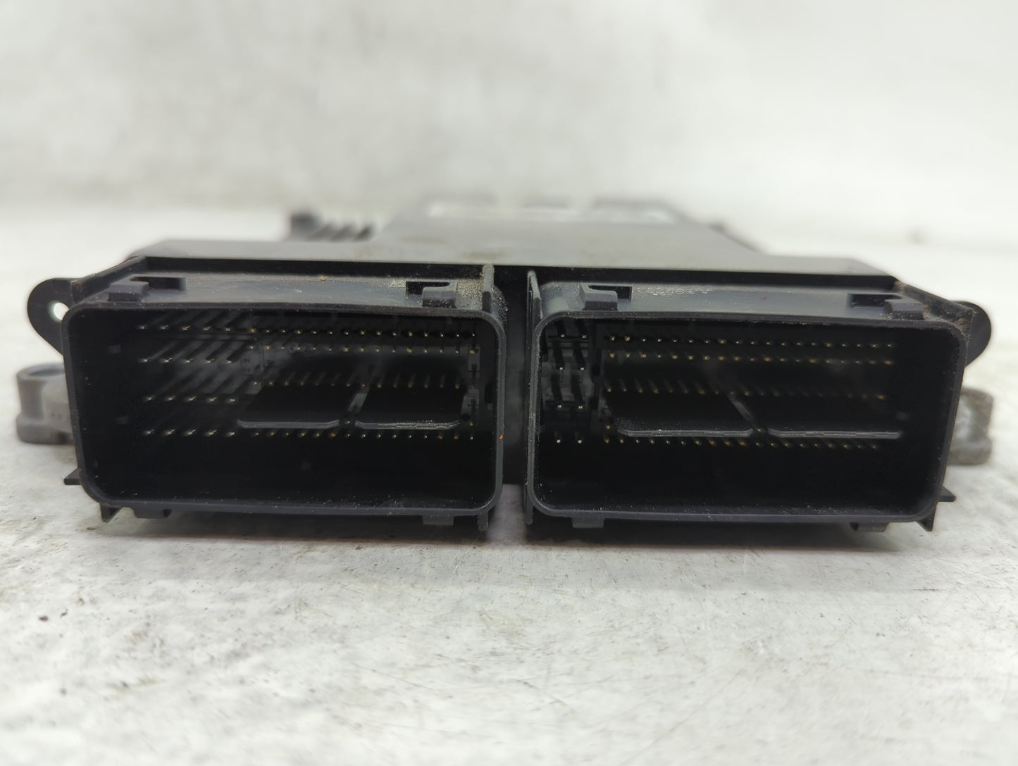 2017 Lincoln Mkc PCM Engine Control Computer ECU ECM PCU OEM P/N:HJ7A-12A650-DA HJ7A-12B684-JA Fits Fits 2015 2016 2018 2019
